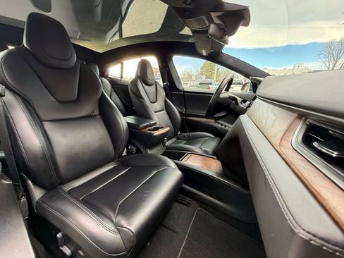 Used 2020 Tesla Model S AWD image 30