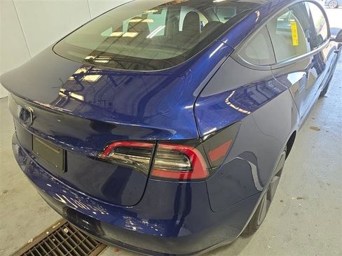 Used 2023 Tesla Model 3 Standard Range RWD image 9