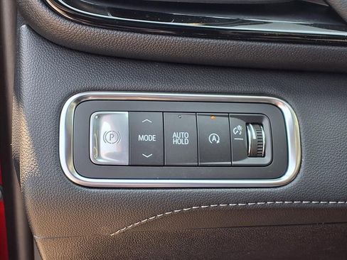 New 2026 Buick Enclave Avenir w/ Super Cruise Package FWD image 9