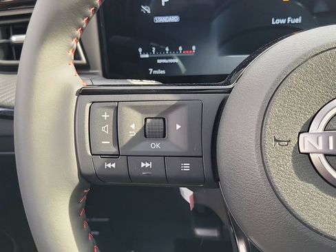 New 2026 Nissan Kicks SR w/ SR Premium Package FWD image 6