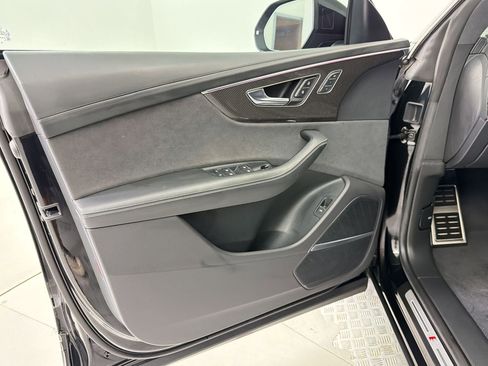 Used 2023 Audi SQ8 Prestige w/ Prestige Package AWD/4WD image 25