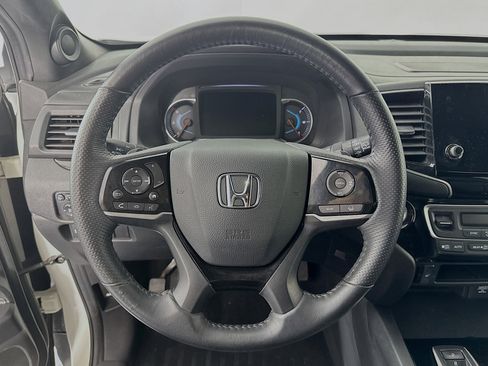 Certified 2019 Honda Passport Touring image 11