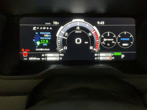 Certified 2024 Toyota Sequoia Platinum AWD/4WD image 10
