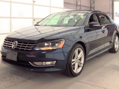 Used 2014 Volkswagen Passat TDI SE FWD image 1