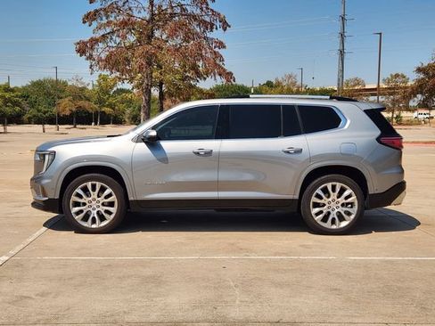 Used 2024 GMC Acadia Denali w/ Super Cruise Package FWD image 4