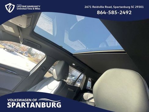 New 2026 Volkswagen Tiguan SE R-Line image 17