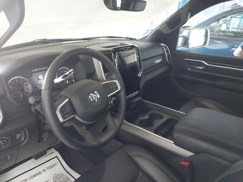 Used 2023 RAM 1500 Big Horn AWD/4WD image 2