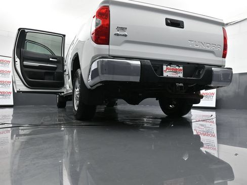 Used 2021 Toyota Tundra SR5 w/ SR5 Upgrade Package AWD/4WD image 47