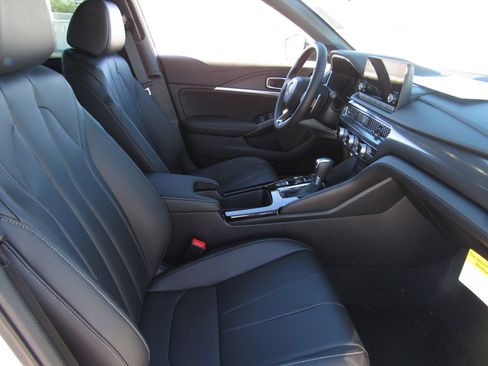 Certified 2025 Acura Integra A-Spec image 9