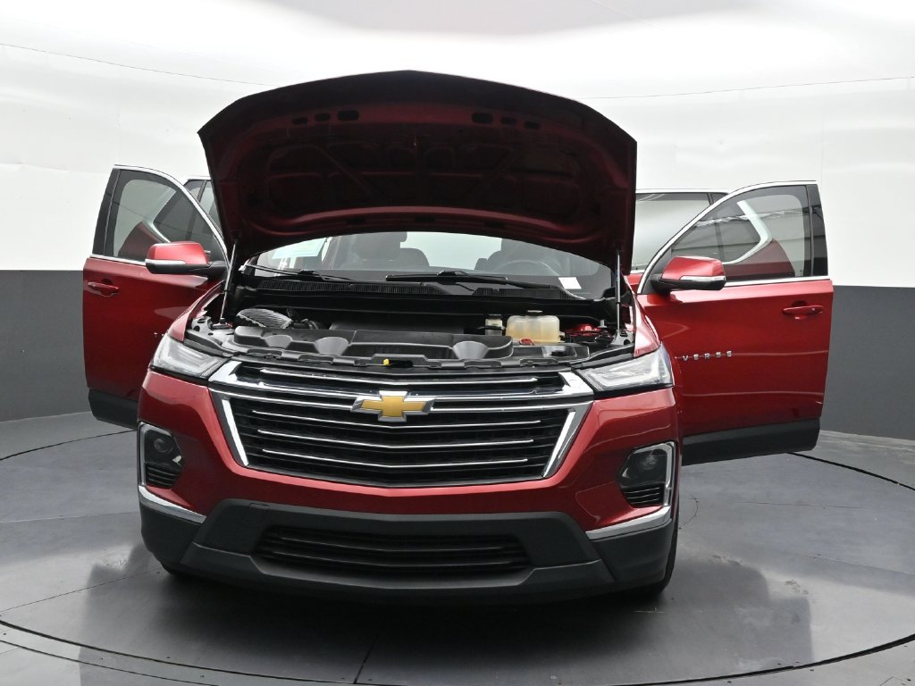 Used 2022 Chevrolet Traverse LT FWD image 39