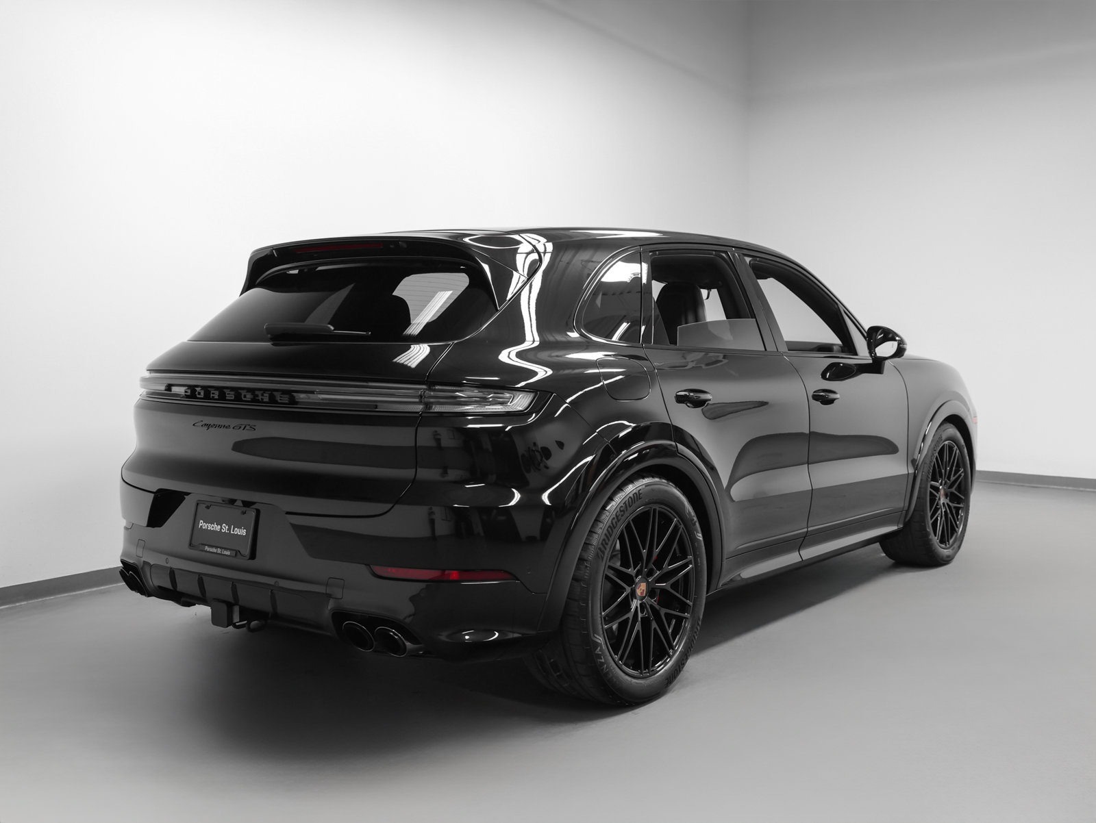 Certified 2026 Porsche Cayenne GTS AWD/4WD image 12