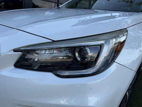 Used 2019 Subaru Outback 2.5i Limited w/ Popular Package #2 AWD/4WD image 10