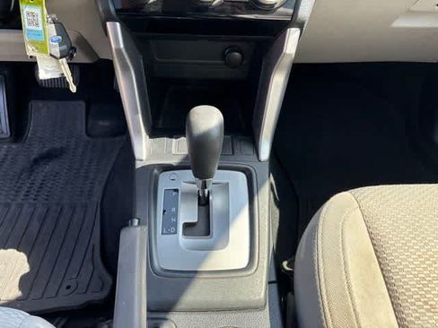 Used 2016 Subaru Forester 2.5i Premium AWD/4WD image 18
