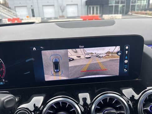 Used 2025 Mercedes-Benz GLA 250 GLA 250 image 27