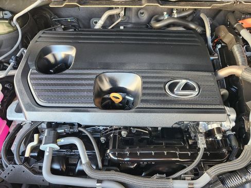 Used 2024 Lexus RX 350h AWD/4WD image 32