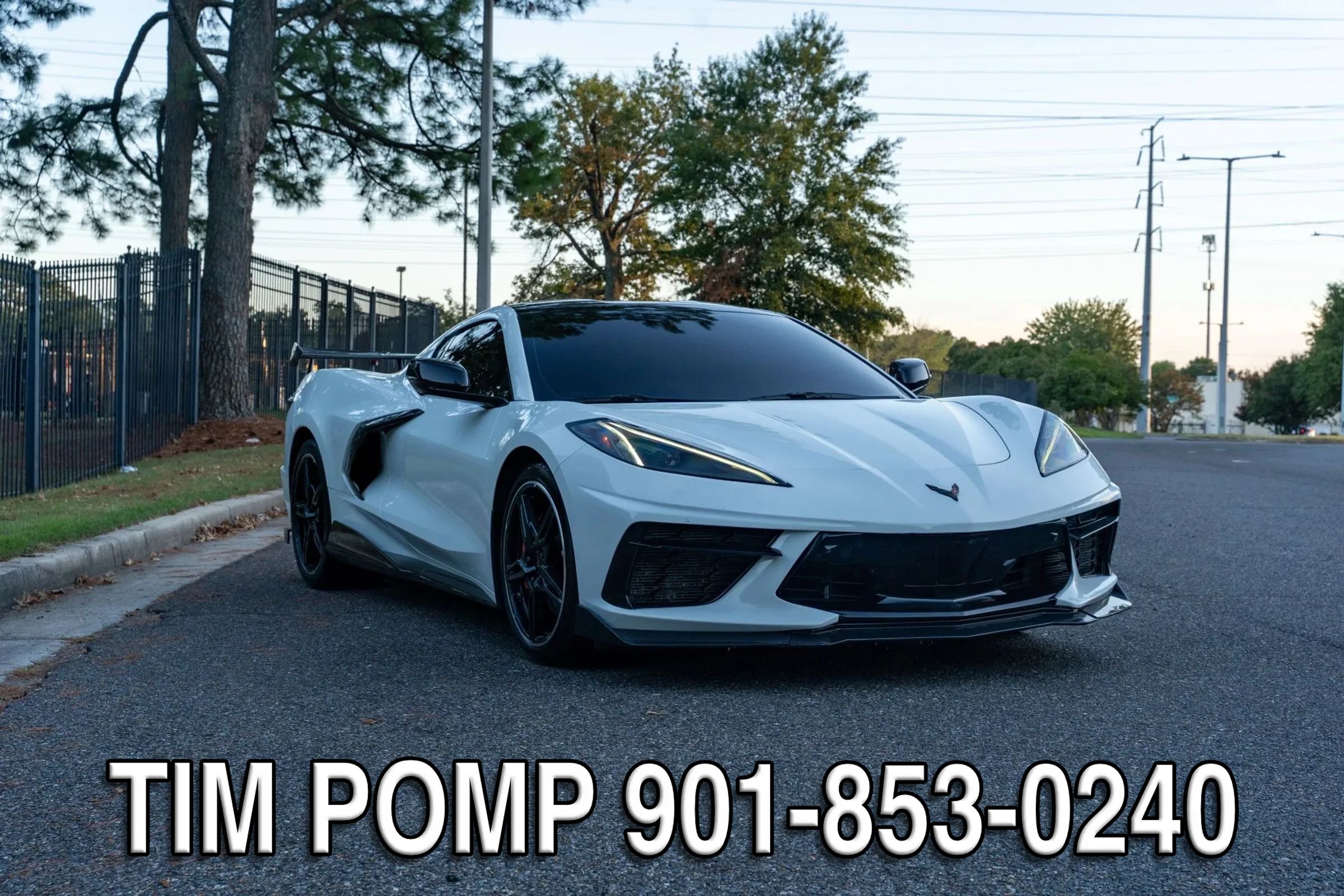 Used 2020 Chevrolet Corvette Stingray Premium Cpe w/ 3LT Preferred Equipment Group RWD image 3