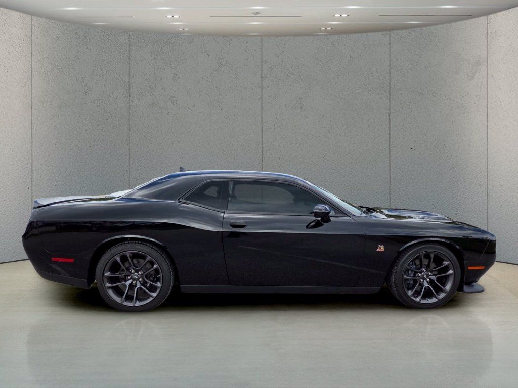 Used 2023 Dodge Challenger R/T Scat Pack RWD image 3