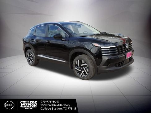 New 2026 Nissan Kicks SV image 3