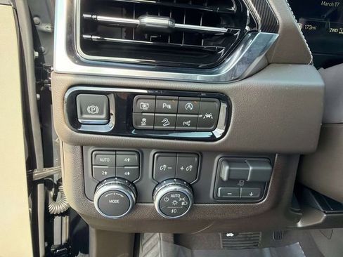 New 2026 GMC Yukon Elevation w/ Elevation Premium Package image 33