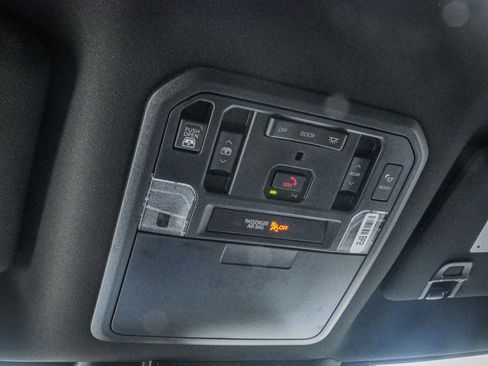 Used 2026 Toyota Tundra Platinum AWD/4WD image 27
