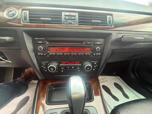 Used 2011 BMW 328i xDrive Sedan image 10