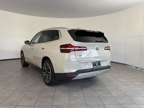 Used 2025 BMW X3 xDrive30i AWD/4WD image 3