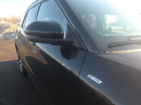 Used 2025 Ford Explorer ST-Line image 4