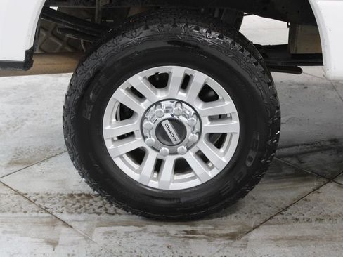 Used 2019 Ford F250 XL w/ STX Appearance Package image 14