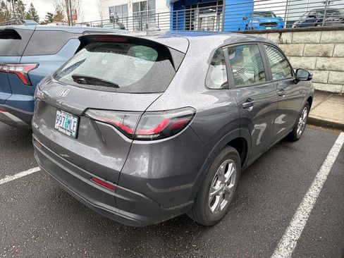 Used 2023 Honda HR-V LX image 4
