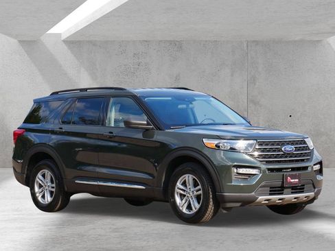 Certified 2023 Ford Explorer XLT w/ Equipment Group 202A AWD/4WD image 1