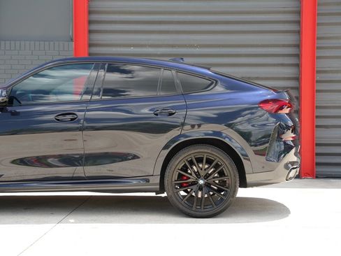 Used 2023 BMW X6 xDrive40i w/ M Sport Package AWD/4WD image 7