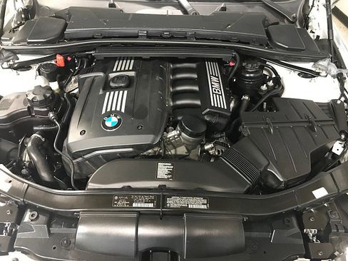 Used 2013 BMW 328i Convertible image 35