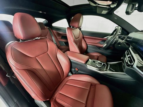 Used 2024 BMW 430i Coupe w/ Convenience Package RWD image 29
