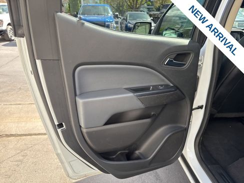 Used 2022 Chevrolet Colorado Z71 AWD/4WD image 15