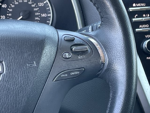 Used 2023 Nissan Murano SV FWD image 14