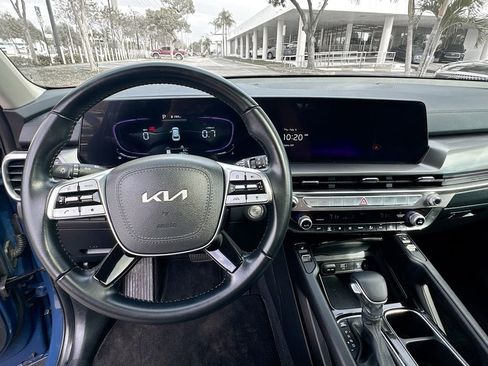 Used 2025 Kia Telluride S image 12