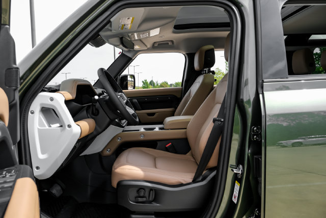 New 2026 Land Rover Defender 110 S AWD/4WD image 3