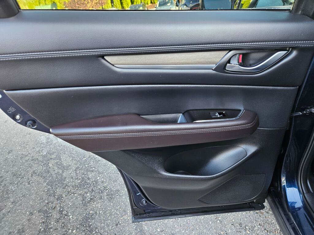 Used 2019 MAZDA CX-5 Signature AWD/4WD image 14