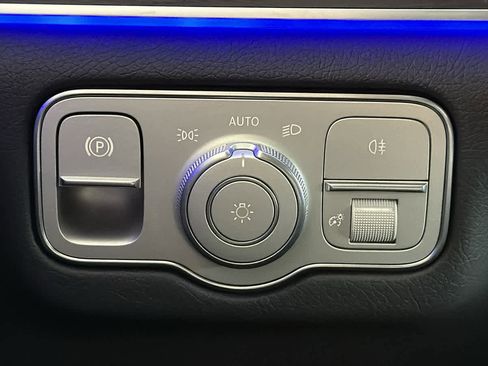 New 2026 Mercedes-Benz GLS 450 4MATIC image 17