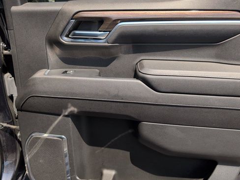 Used 2023 Chevrolet Silverado 1500 LT AWD/4WD image 36