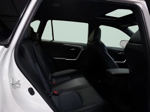 Used 2022 Toyota RAV4 XSE AWD/4WD image 12