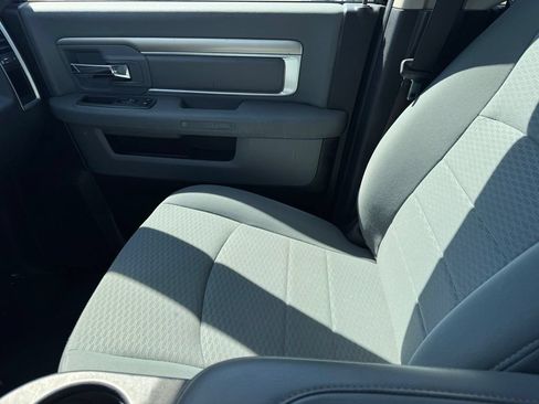 Used 2013 RAM 1500 Classic SLT AWD/4WD image 21