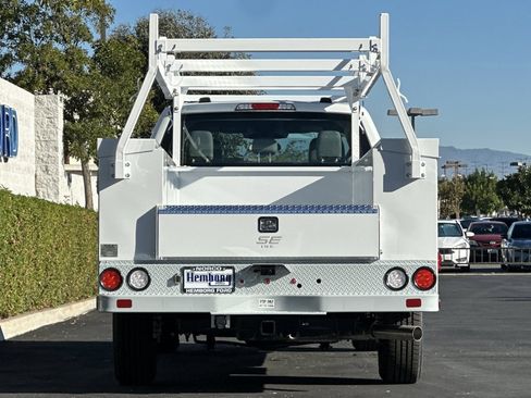 New 2026 Ford F250 XL w/ XL Chrome Package image 5