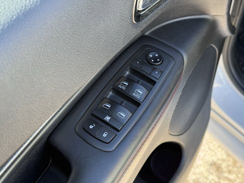 Used 2018 Dodge Durango R/T w/ Blacktop Package image 9