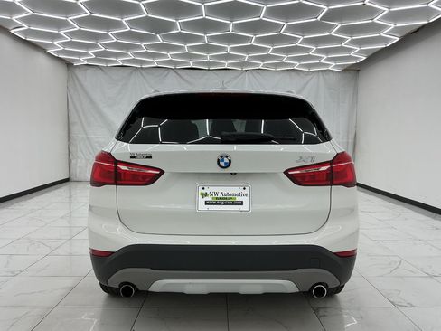 Used 2018 BMW X1 xDrive28i AWD/4WD image 10