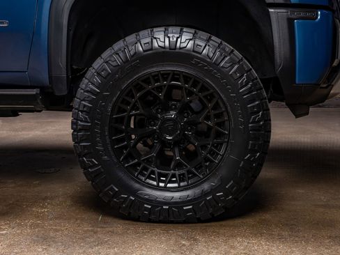 Used 2025 GMC Sierra 2500 Denali w/ Denali Reserve Package image 12