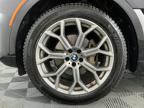 Used 2022 BMW X7 xDrive40i AWD/4WD image 32