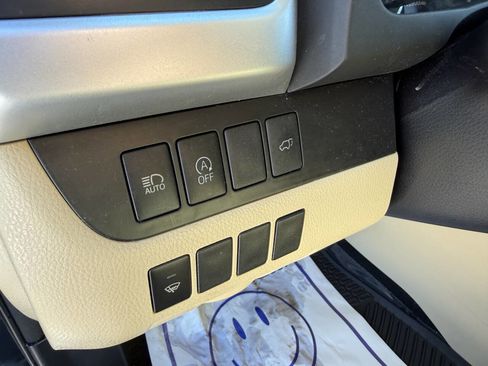 Used 2018 Toyota Highlander Plus image 11