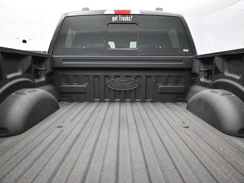 Used 2021 Ford F150 Lariat w/ Equipment Group 502A High AWD/4WD image 7