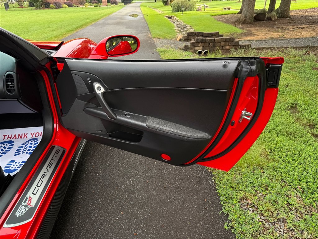 Used 2013 Chevrolet Corvette Grand Sport w/ 3LT Preferred Equipment Group RWD image 61
